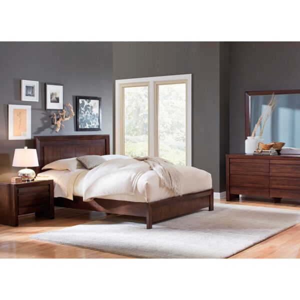 Wakefield Queen Bedroom Collection